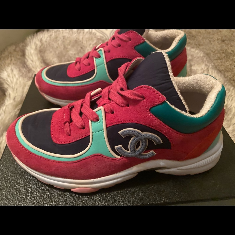 💖Chanel Trainers 💖 - Picture 2 of 3